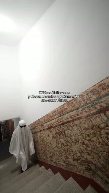 Toledo es ciudad de leyendas, y en Halloween se nota en cada callejón. Lo bueno es que, después del paseo de miedo, vuelves a un apartamento donde lo único que da escalofríos es lo a gusto que se está.

¿Te atreverías a pasar la noche de Halloween en Toledo? 👇

 #Halloween #Toledo #apartamentosturísticos #leyendasdeToledo